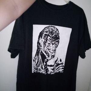 Men's medium black/white bigfoot shirt